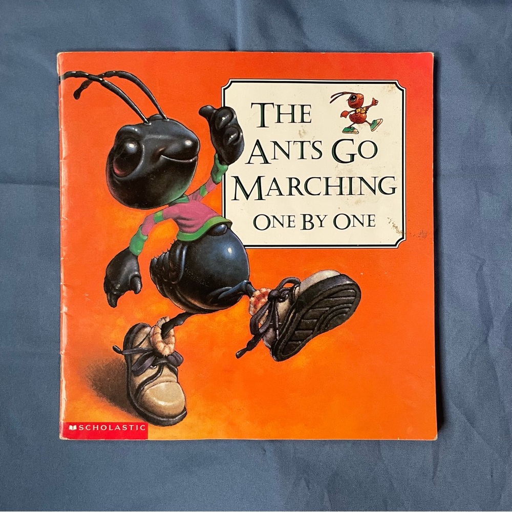 THE ANTS GO MARCHING ONE BY ONE - Scholastic *Excellent Condition*